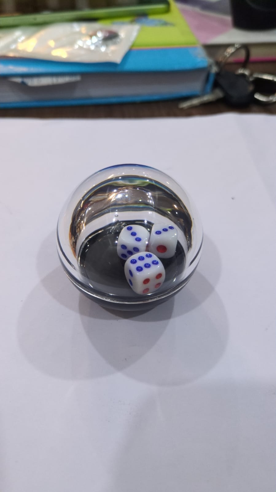 3D Crystal Dice Gear Shift Knob for Manual Cars Universal Acrylic Transparent Ball Gear Knob with Floating Dice